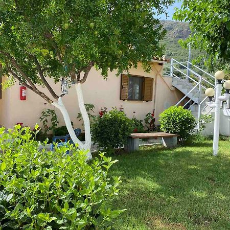 Garden Rooms Химара Экстерьер фото