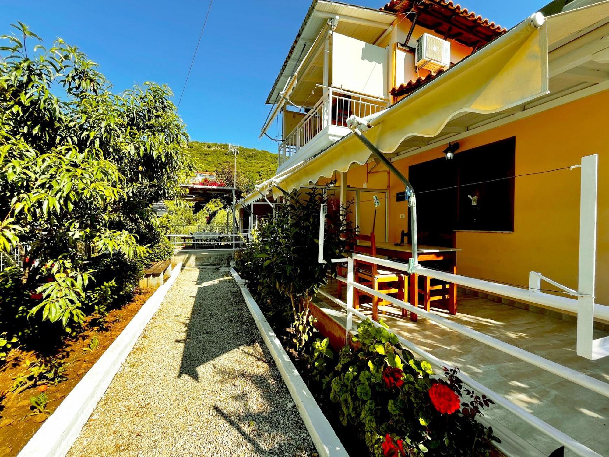 Garden Rooms Химара Экстерьер фото